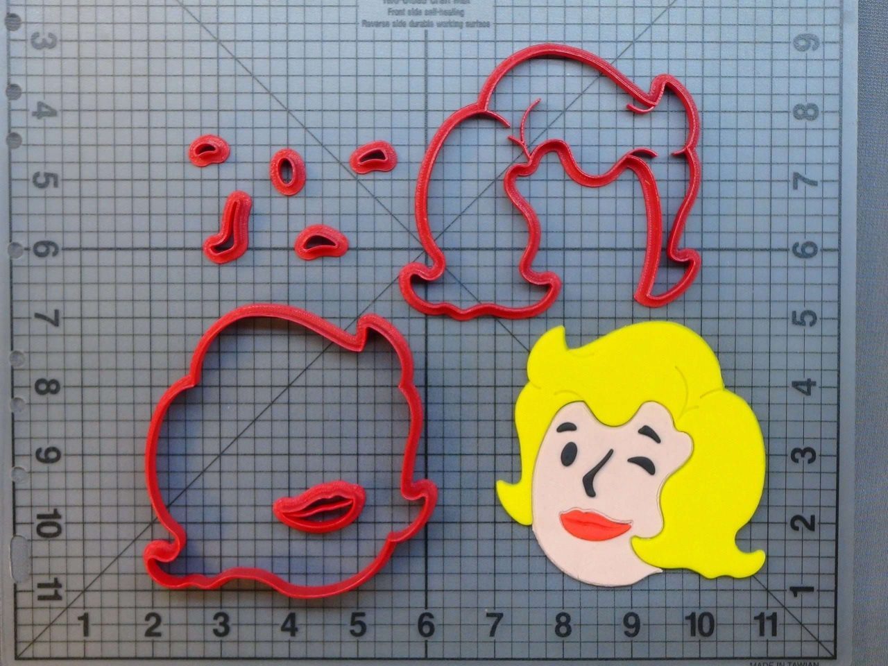 Fallout - Vault Girl 266-962 Cookie Cutter Set