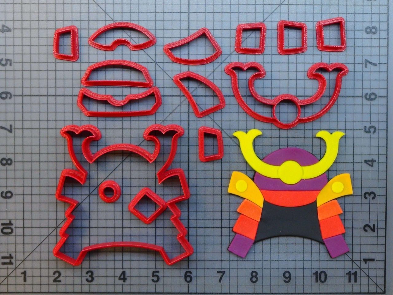 Samurai Helmet 266-964 Cookie Cutter Set