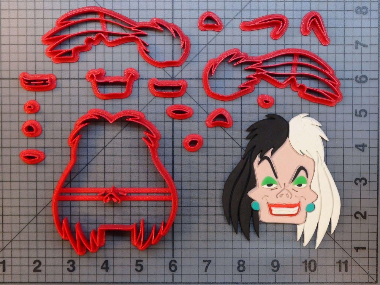 101 Dalmations - Cruella De Vil 266-A117 Cookie Cutter Set
