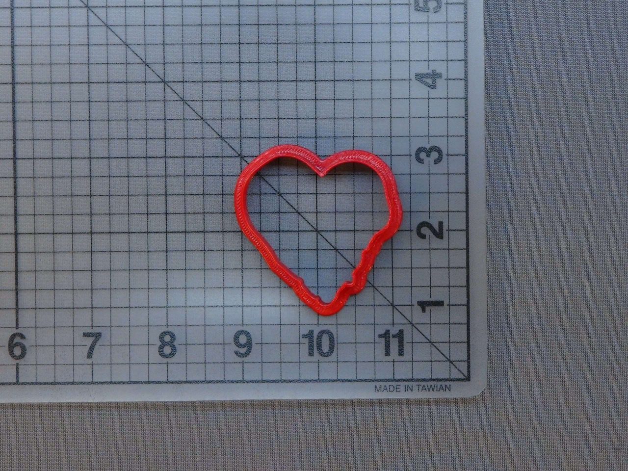 Cat Heart 227-334 Cookie Cutter and Acrylic Stamp - Image 3