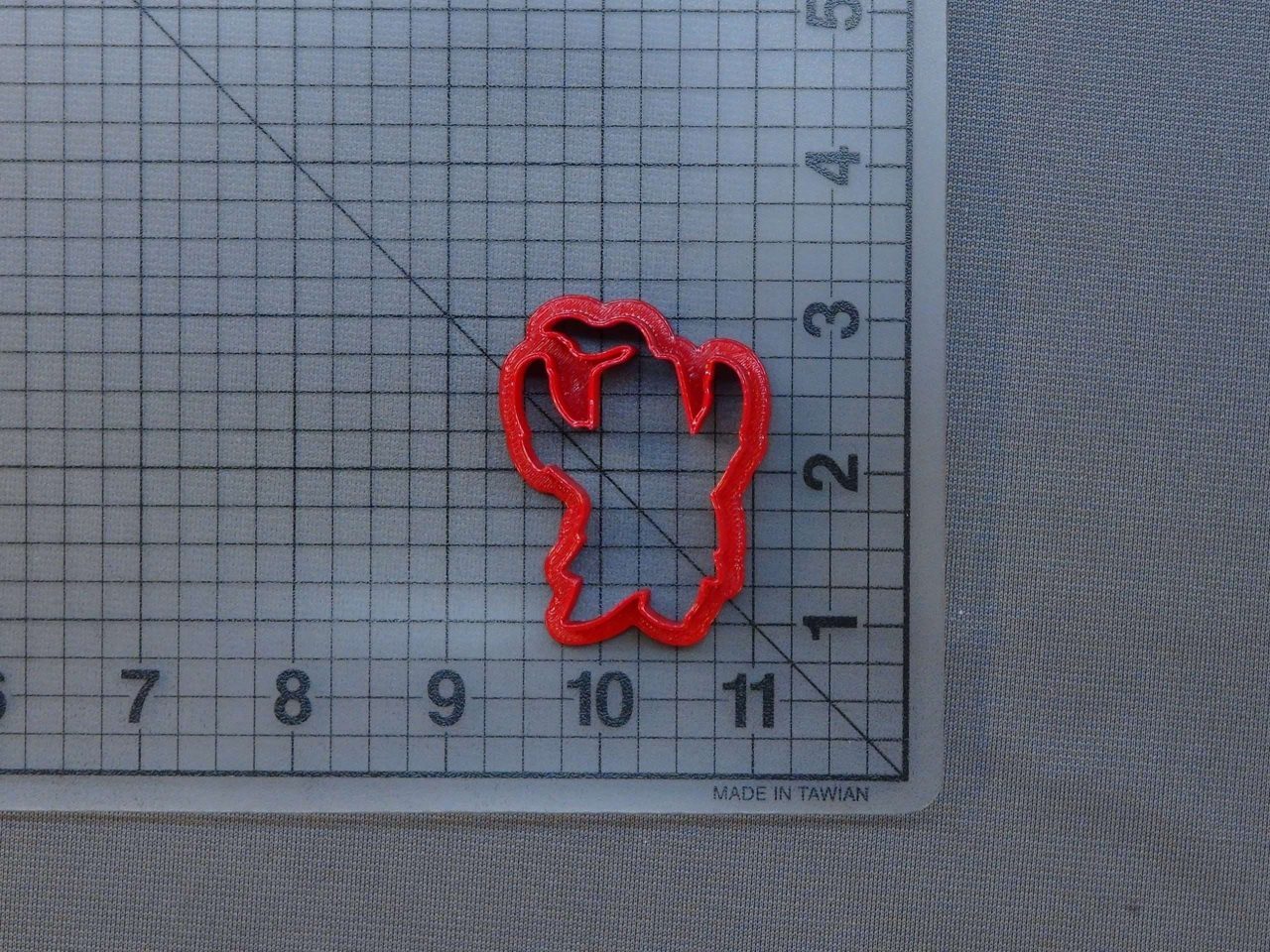 Dark Souls - Solaire 227-281 Cookie Cutter and Acrylic Stamp - Image 3