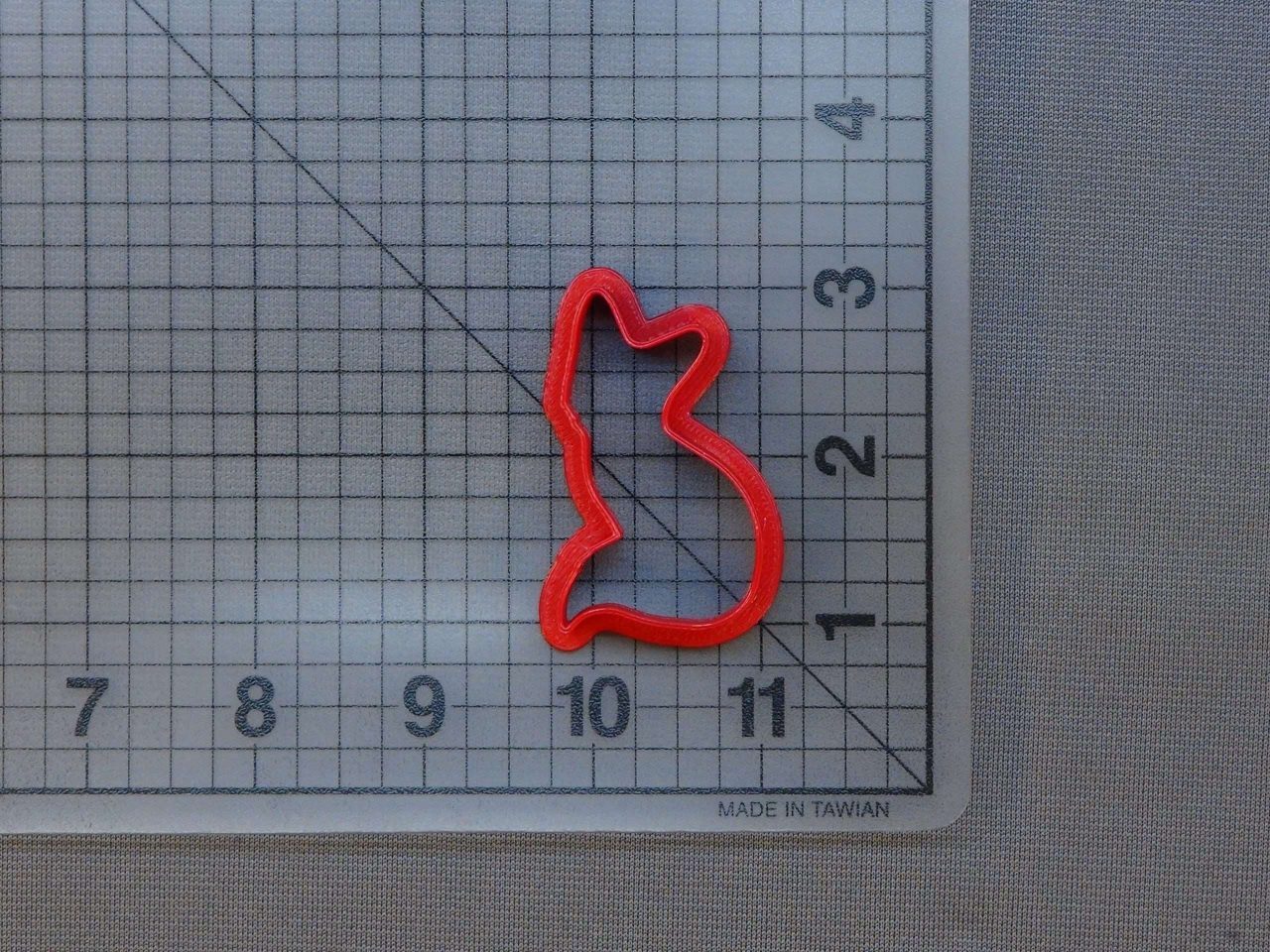 Fox 227-283 Cookie Cutter and Acrylic Stamp - Image 3