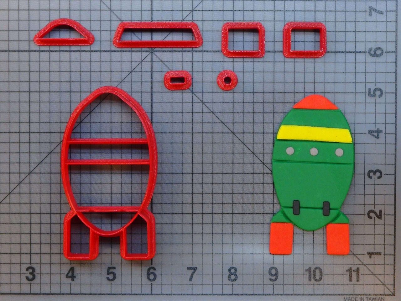 Fallout - Mini Nuke 266-A177 Cookie Cutter Set