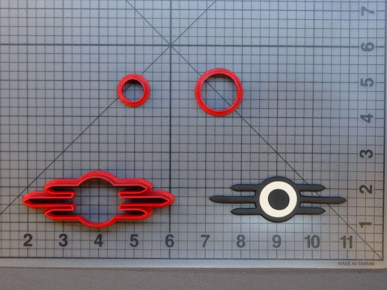 Fallout - Vault Tec 266-A176 Cookie Cutter Set