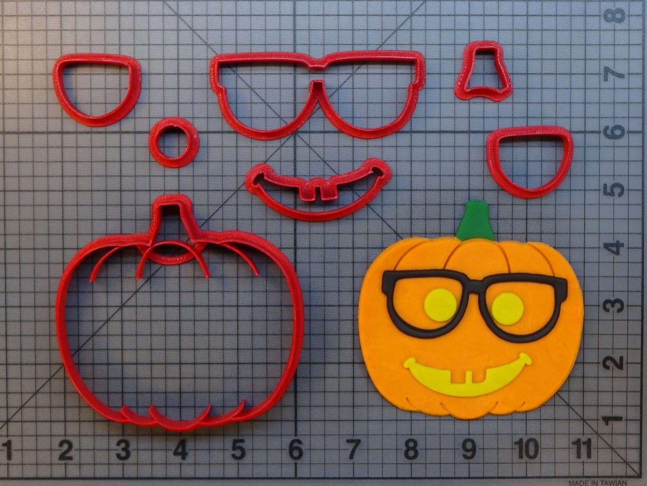 Nerd Pumpkin 266-A310 Cookie Cutter Set
