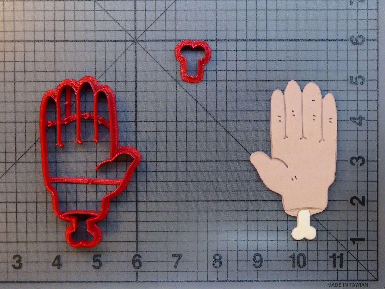 Severed Hand 266-A286 Cookie Cutter Set