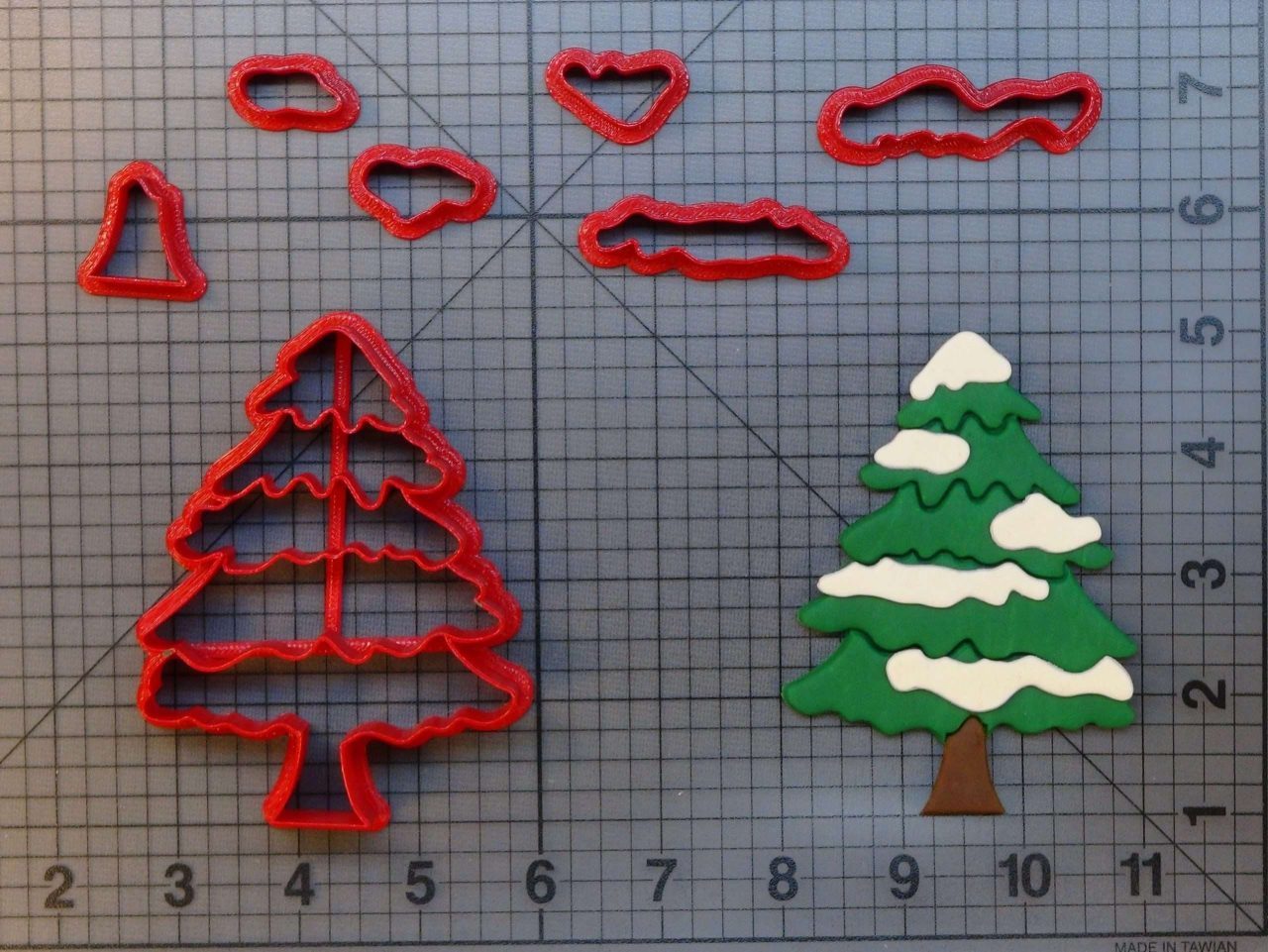 Snowy Tree 266-A313 Cookie Cutter Set