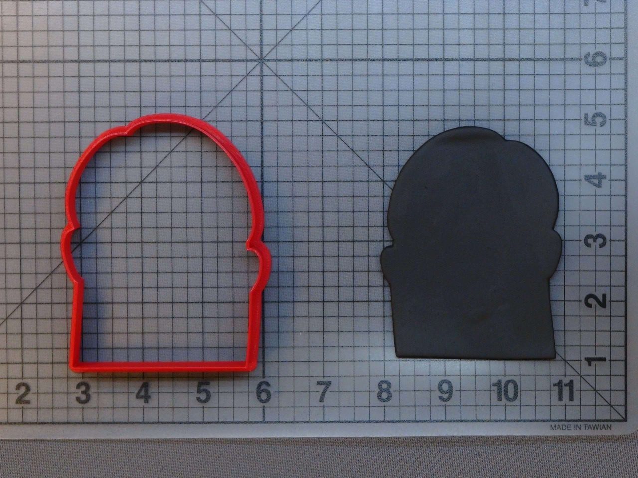 The Incredibles - Violet Parr Sillhouette 266-A354 Cookie Cutter