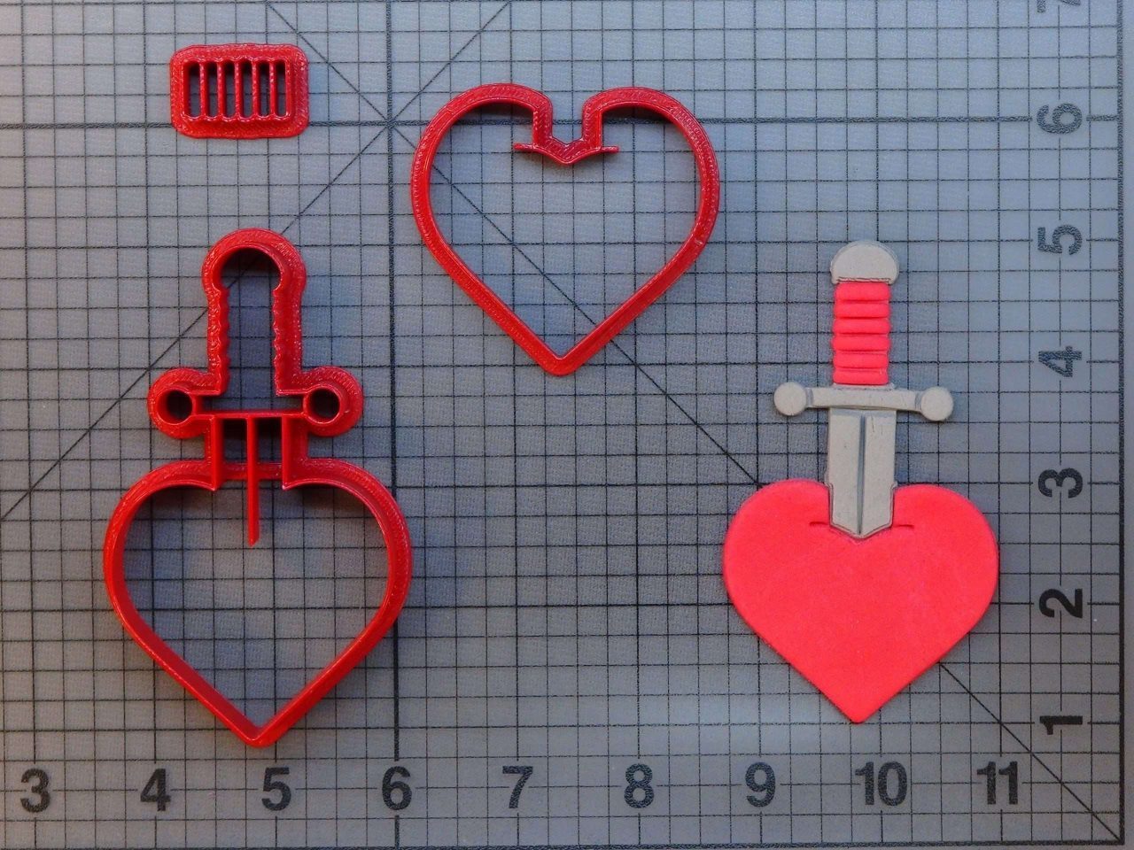 Traditional Style Tattoo - Heart Dagger 266-A210 Cookie Cutter Set