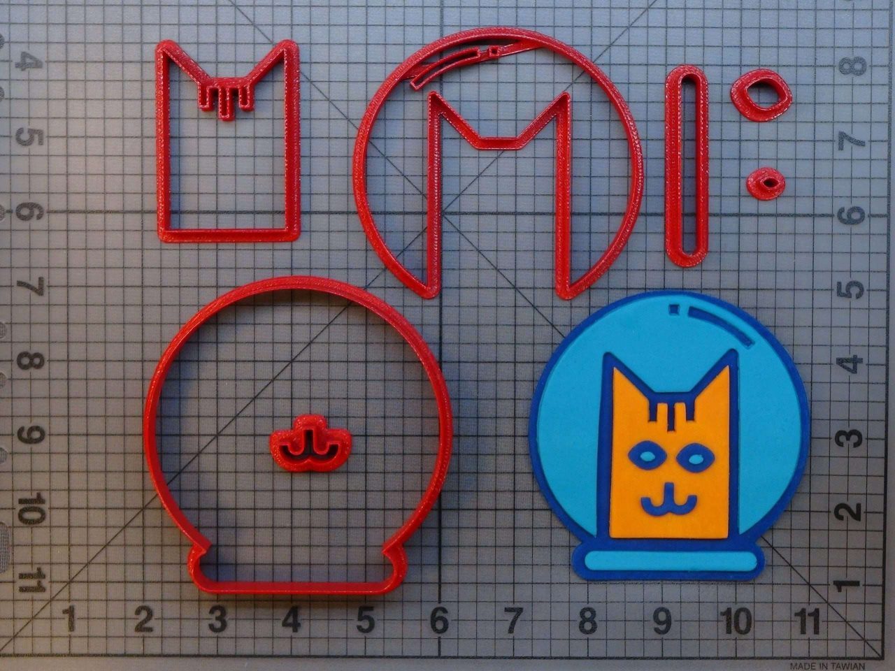 Cat Astronaut 266-A010 Cookie Cutter Set