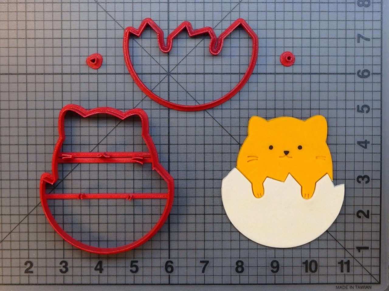 Cat Egg 266-A409 Cookie Cutter Set