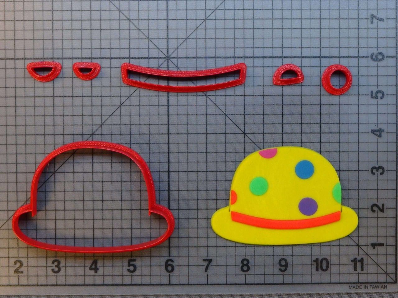 Clown Hat 266-A416 Cookie Cutter Set