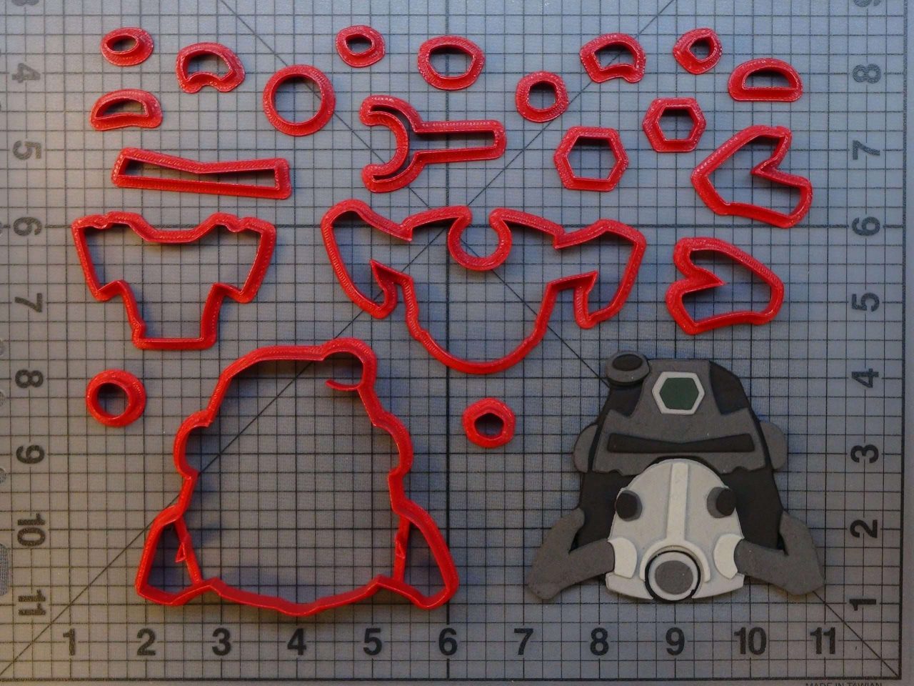 Fallout - Power Armor Helmet 266-A180 Cookie Cutter Set