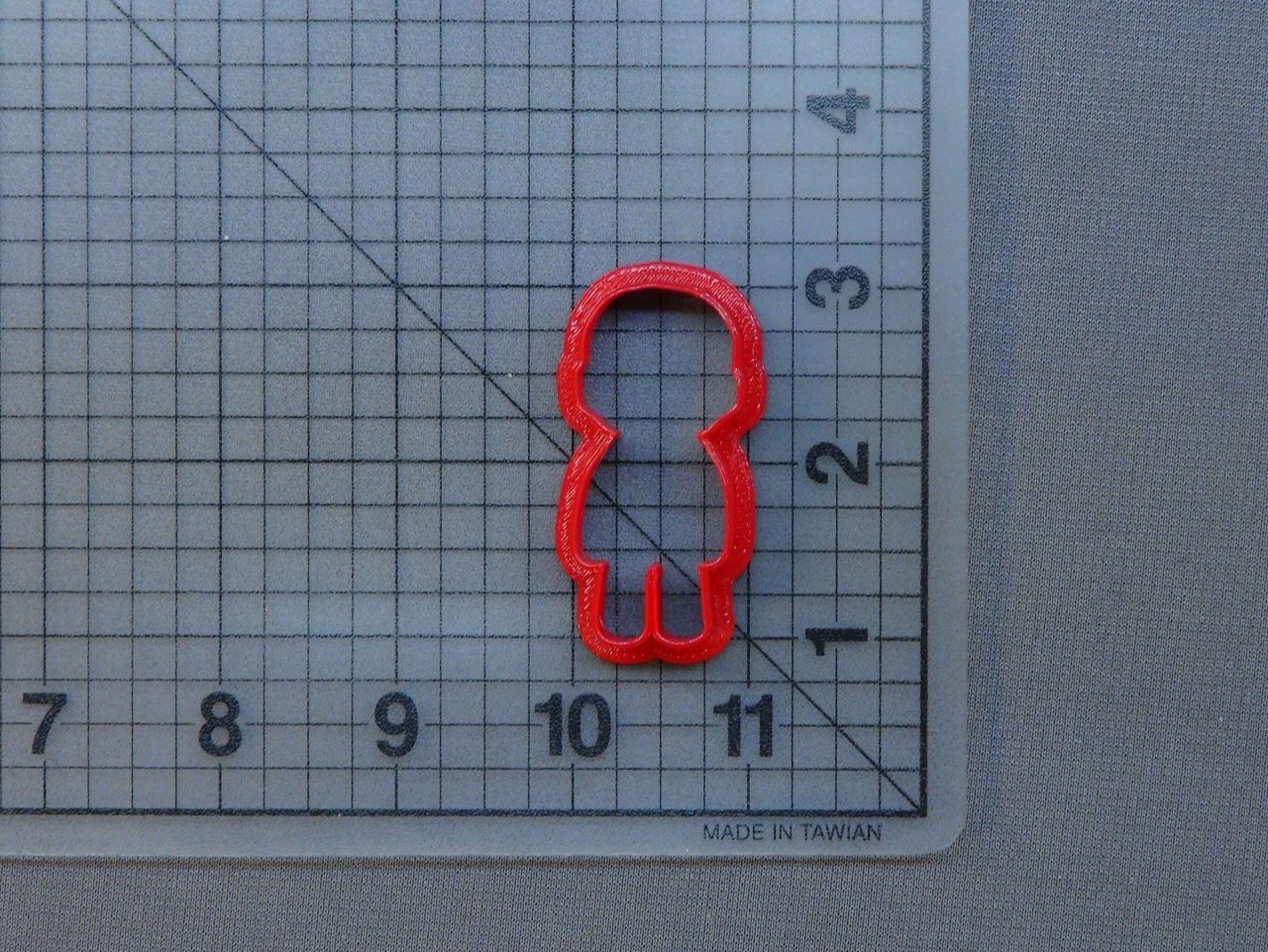 Halo - Master Chief 227-037 Cookie Cutter and Acrylic Stamp - Image 2