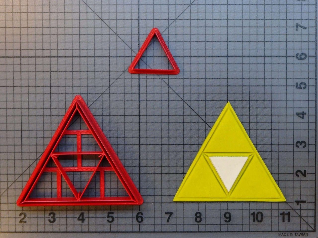 Legend of Zelda - Triforce 266-A473 Cookie Cutter Set