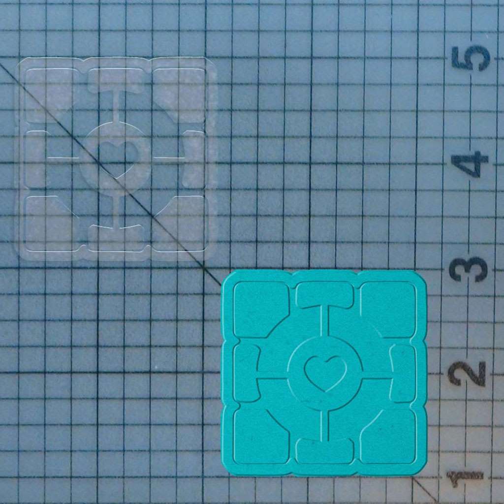 Portal - Companion Cube 227-380 Cookie Cutter and Stamp - Image 4