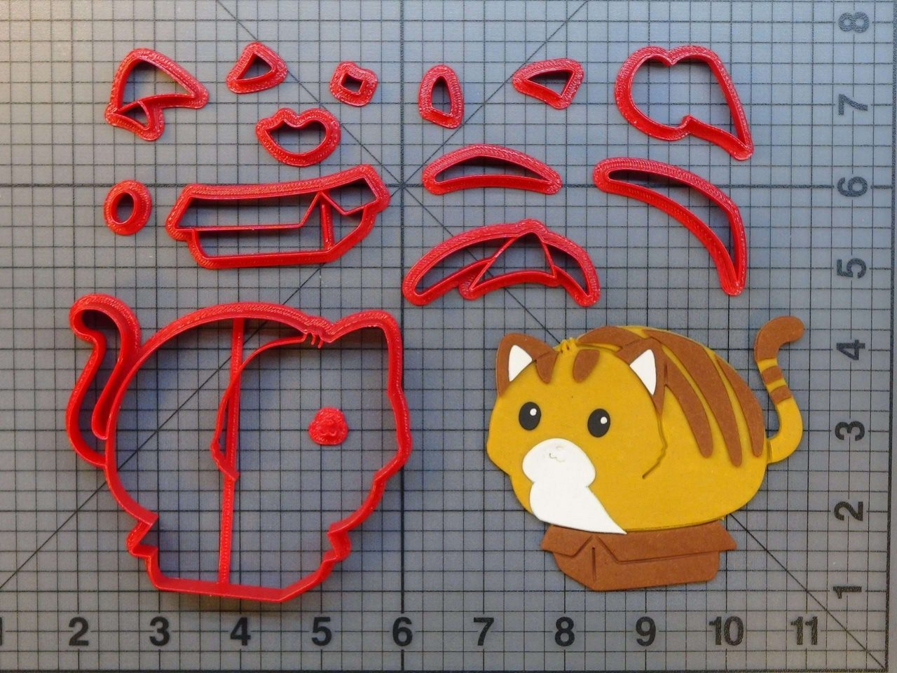 Cat in Box 266-822 Cookie Cutter Set