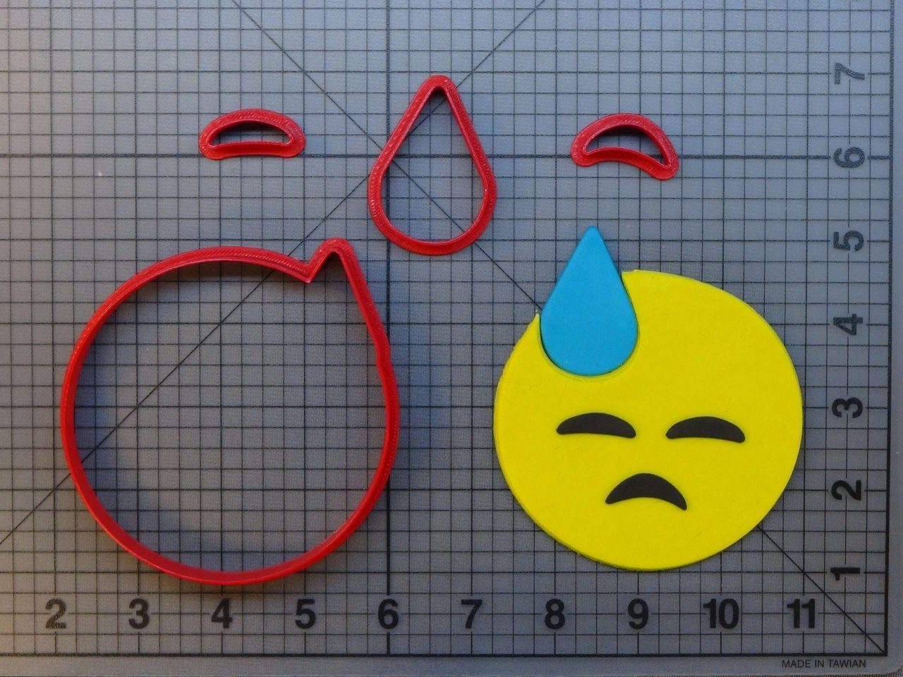 Emoji Sweating 266-A262 Cookie Cutter Set