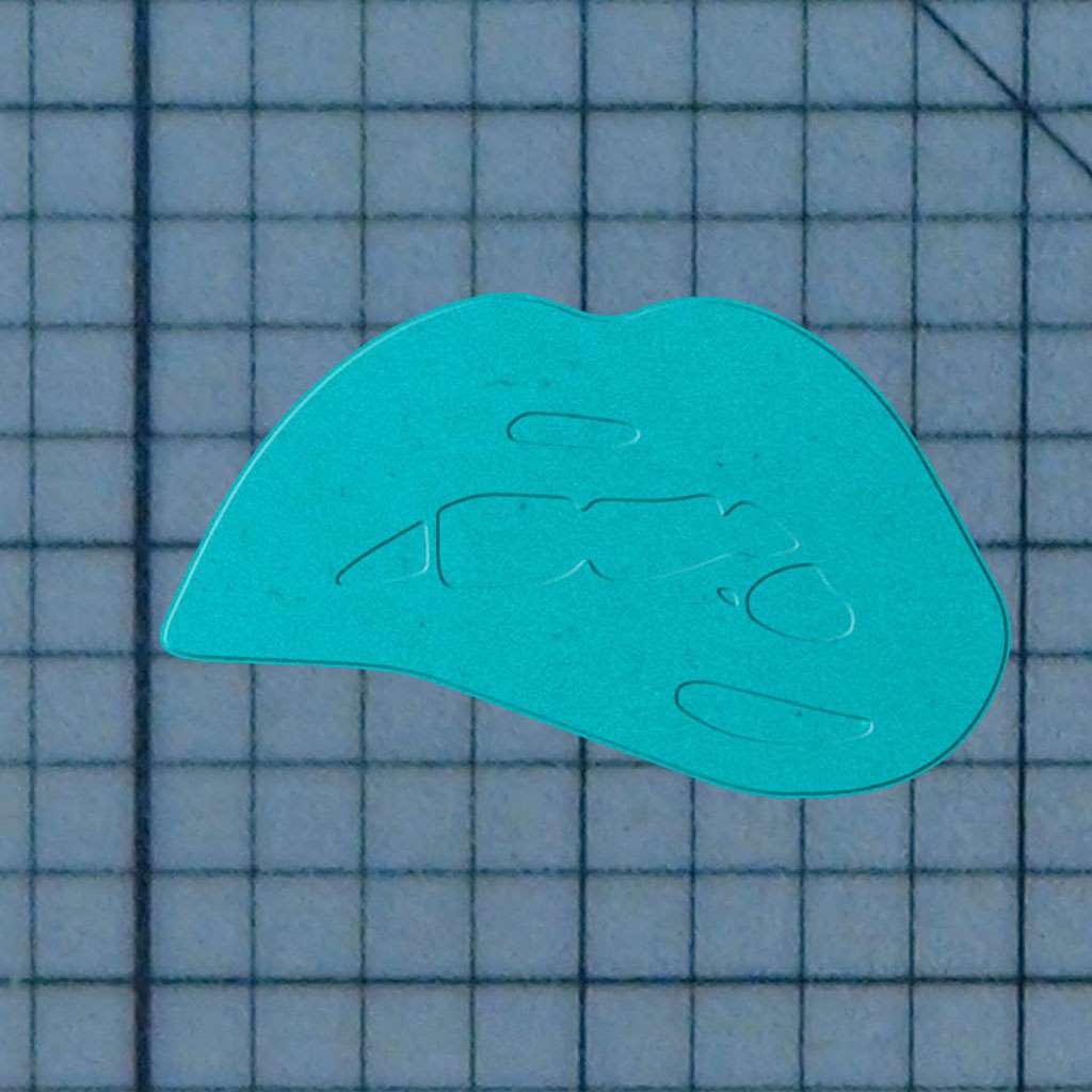 Lips 227-588 Cookie Cutter and Acrylic Stamp - Image 3