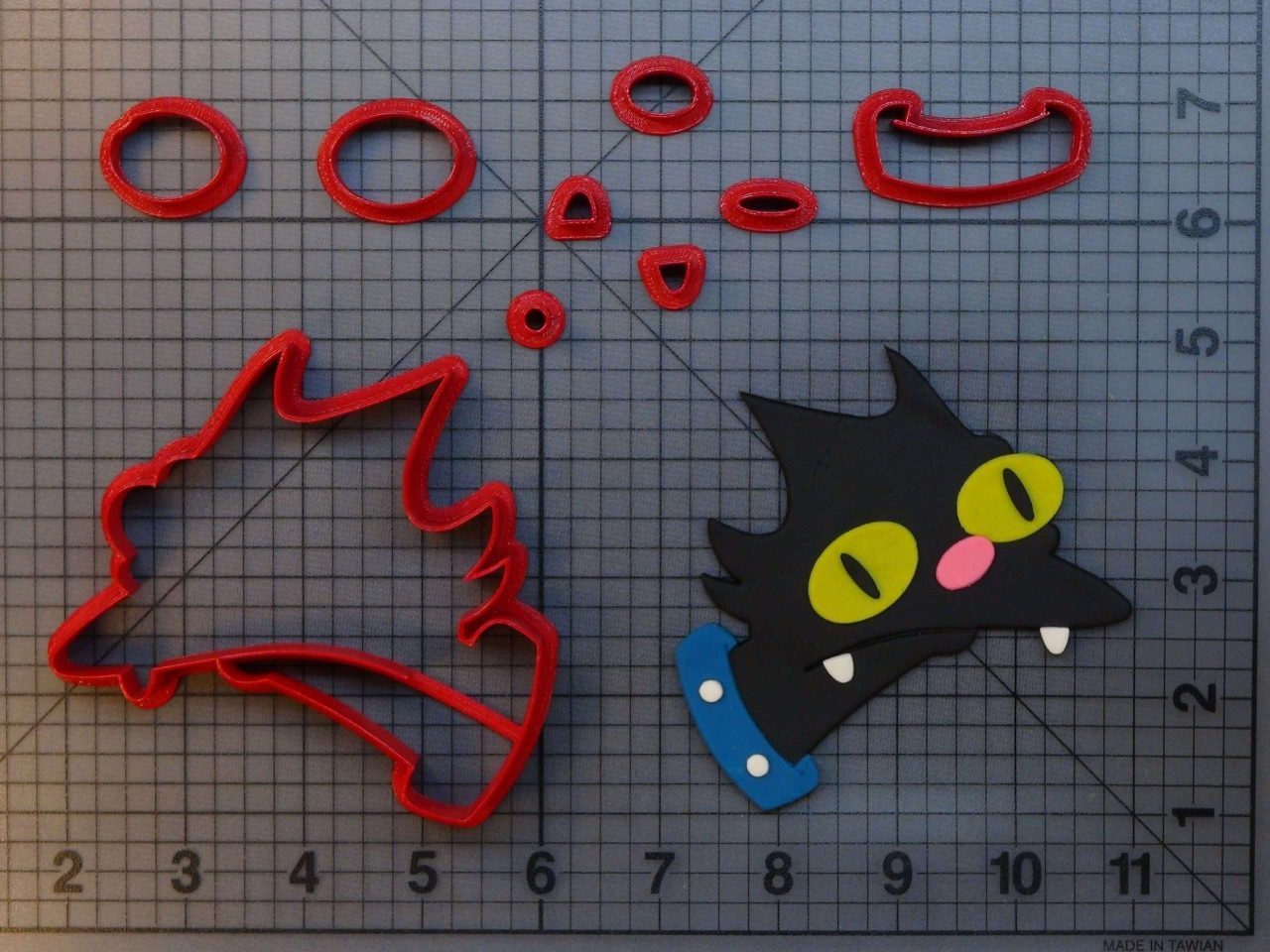 The Simpsons - Snowball 266-A495 Cookie Cutter Set