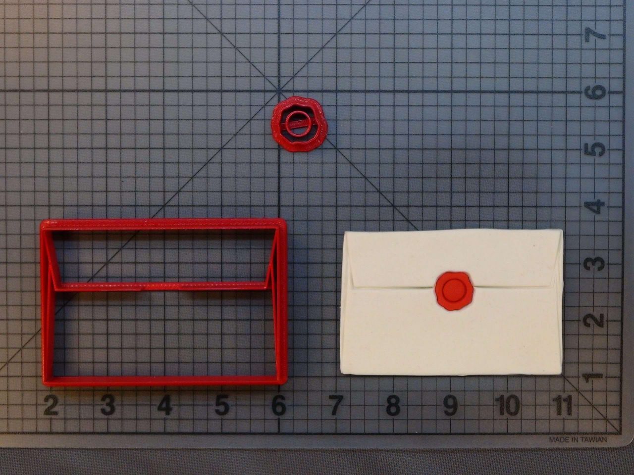 Wax Sealed Envelope 266-A482 Cookie Cutter Set