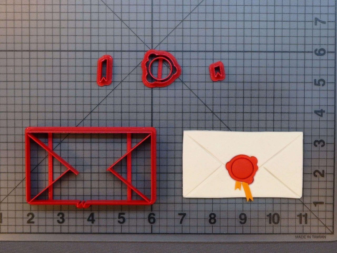 Wax Sealed Envelope 266-A499 Cookie Cutter Set