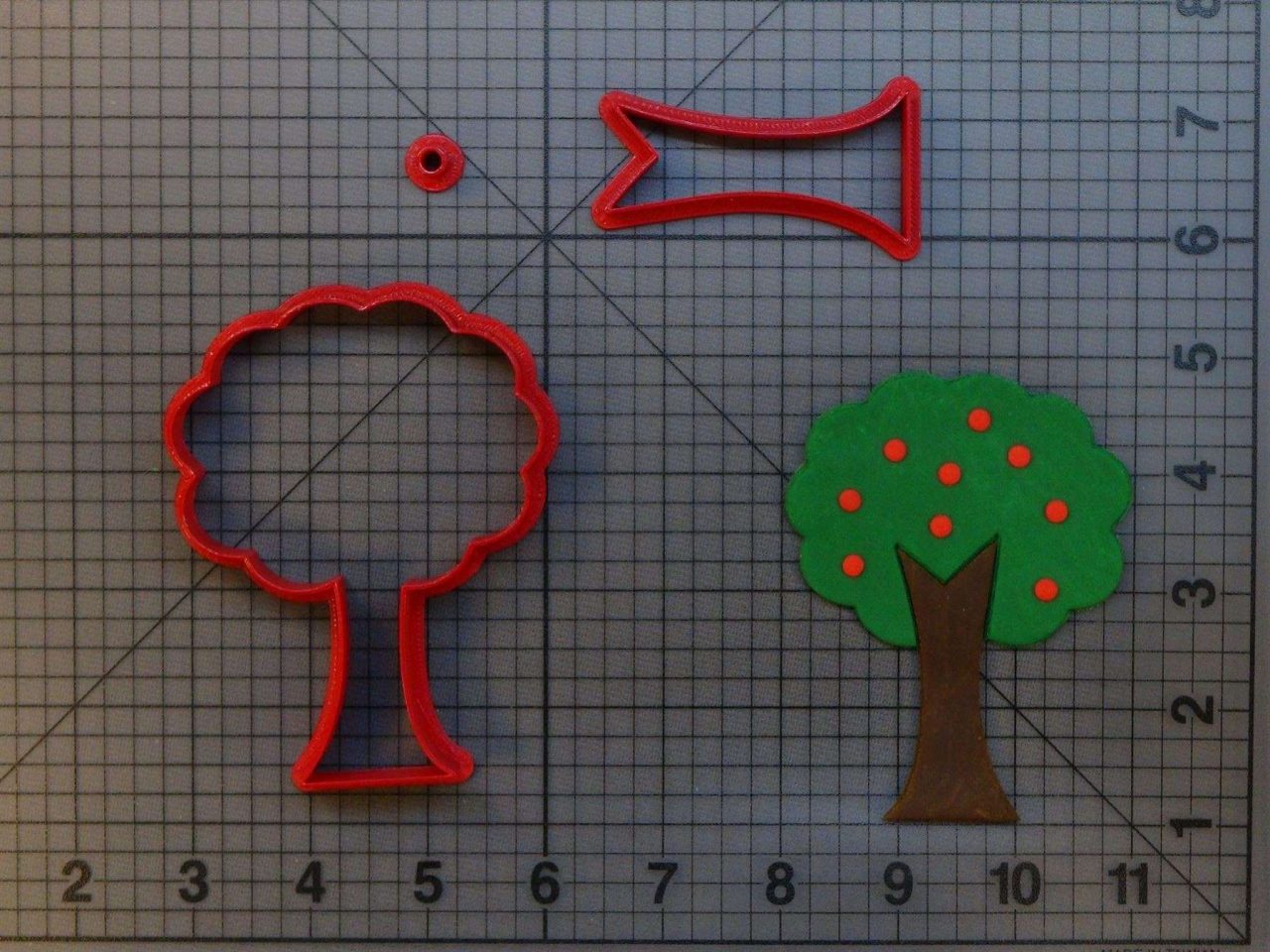 Apple Tree 266-A710 Cookie Cutter Set
