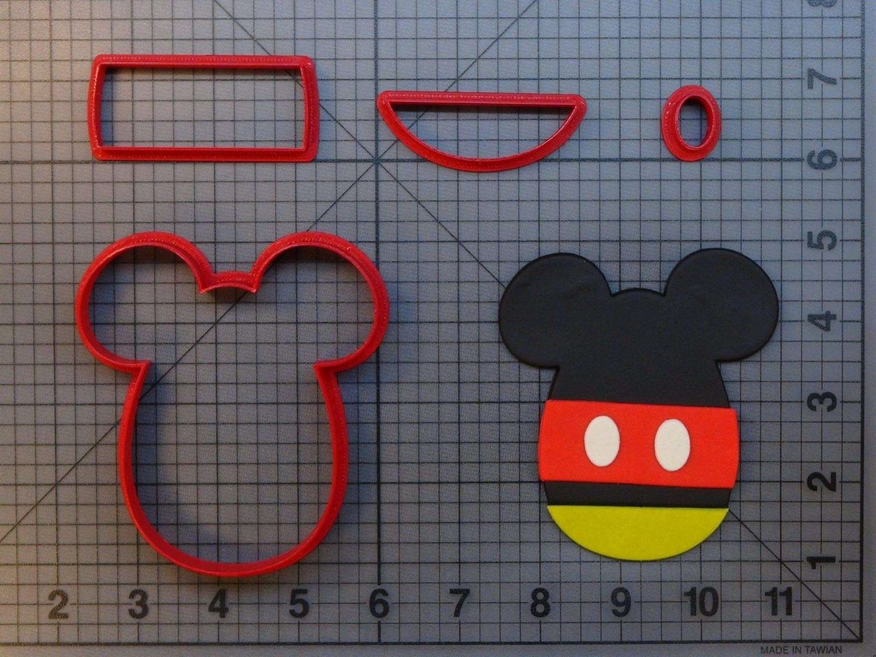 Mickey Egg 266-A648 Cookie Cutter Set