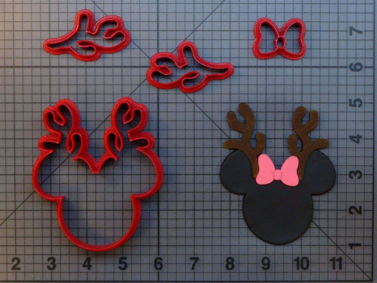 Minnie Mouse Reindeer 266-A601 Cookie Cutter Set