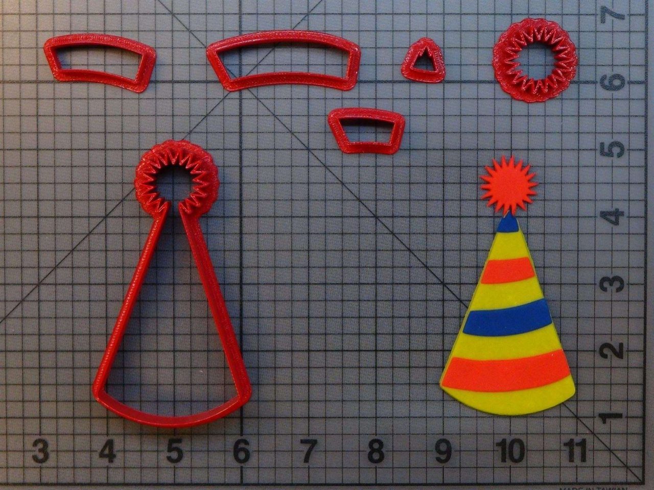 Party Hat 266-A628 Cookie Cutter Set