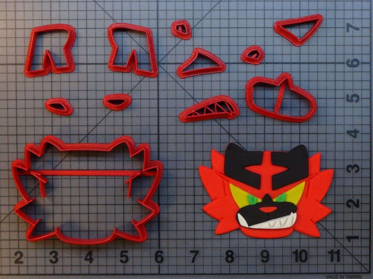 Pokemon - Incineroar 266-A587 Cookie Cutter Set