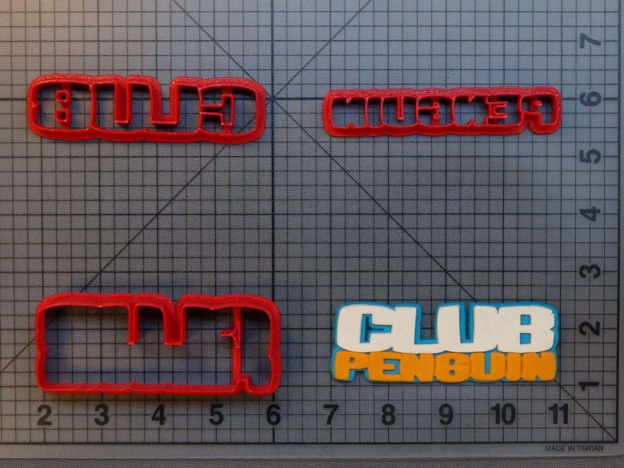 Club Penguin Logo 266-A876 Cookie Cutter Set