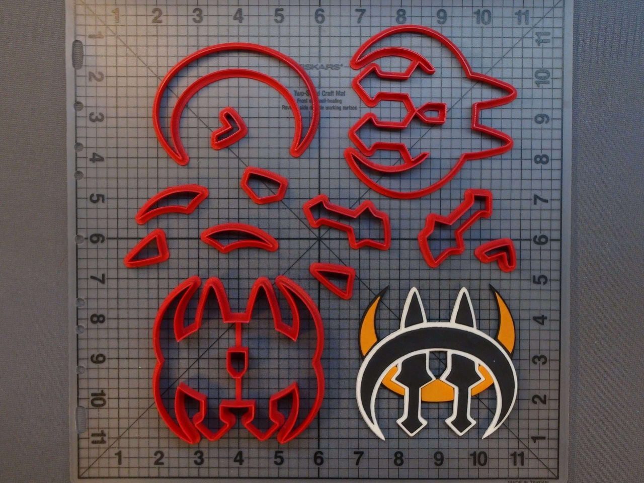 Command and Conquer - Zero Hour Logo 266-A860 Cookie Cutter Set