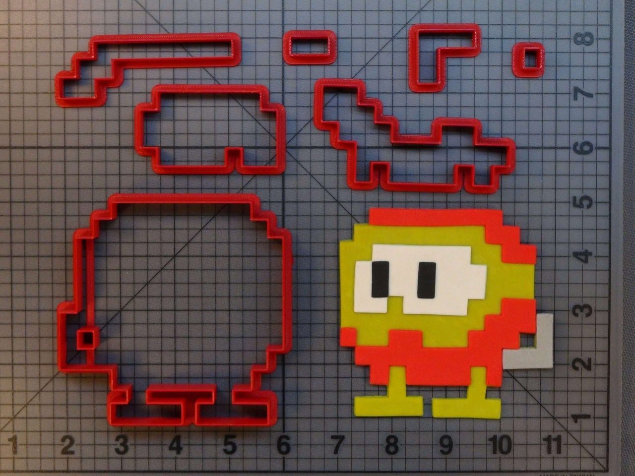Dig Dug - Pooka 266-A723 Cookie Cutter Set