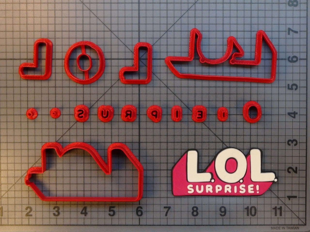 LOL Surprise Doll Logo 266-A761 Cookie Cutter Set (4 inch)