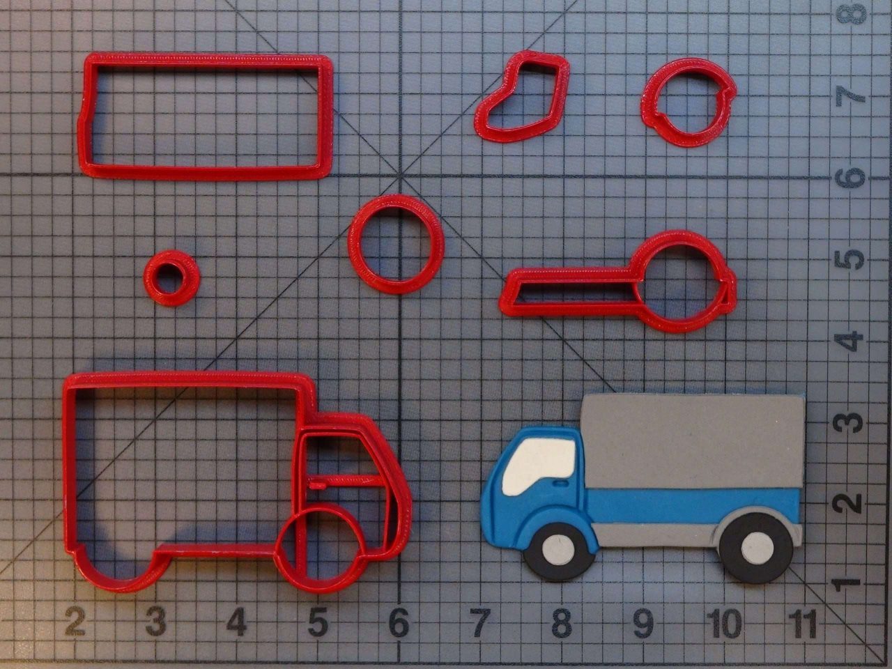 Moving Truck 266-A740 Cookie Cutter Set