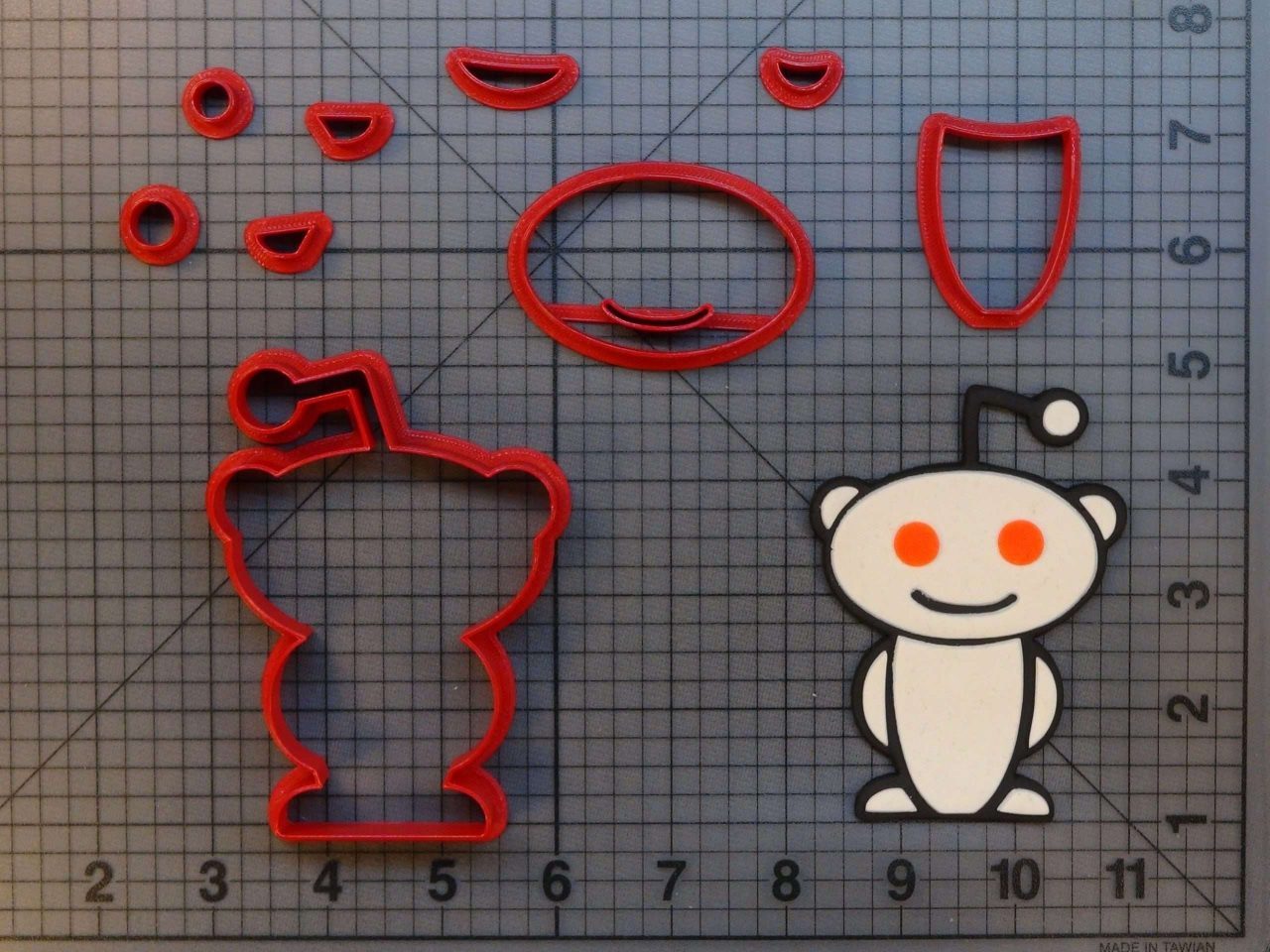 Reddit Robot 266-A777 Cookie Cutter Set