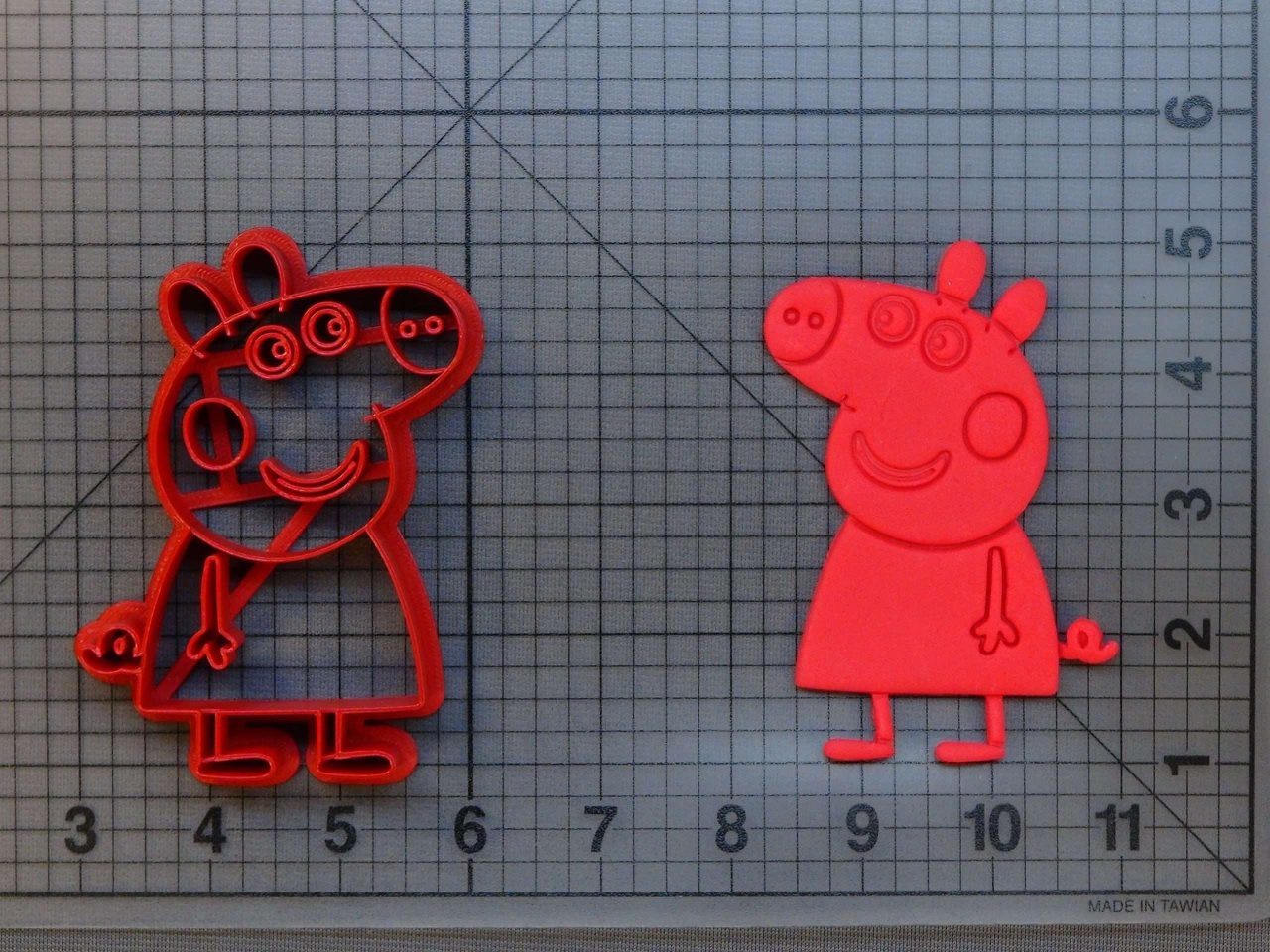 Peppa Pig 266-A988 Cookie Cutter