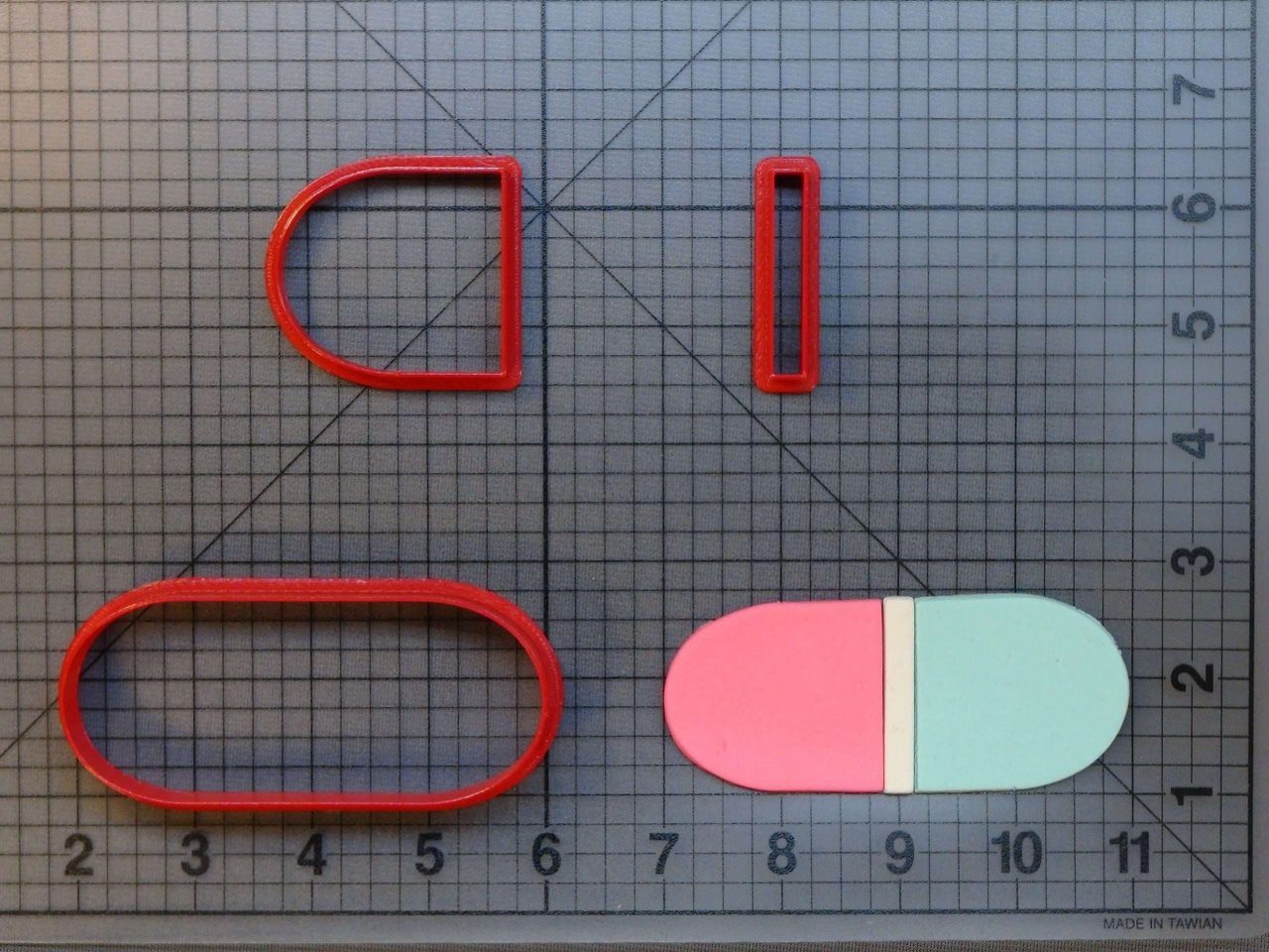Pill 266-A935 Cookie Cutter Set