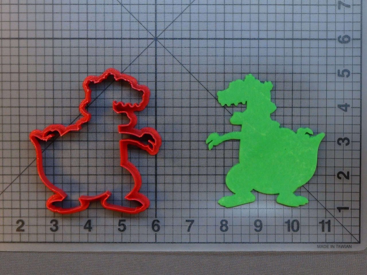 Rugrats - Reptar 266-B068 Cookie Cutter