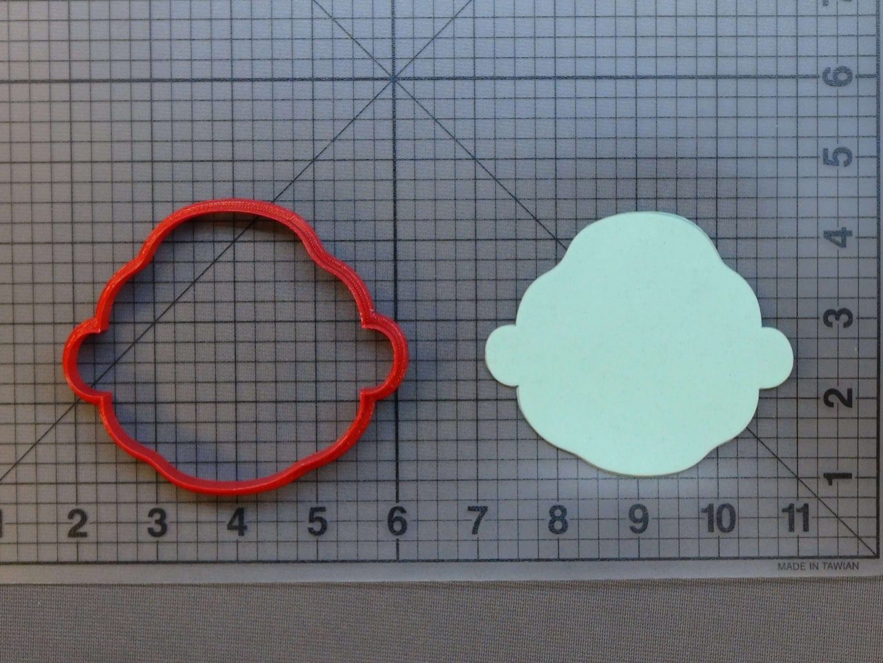 Rugrats - Tommy 266-B069 Cookie Cutter