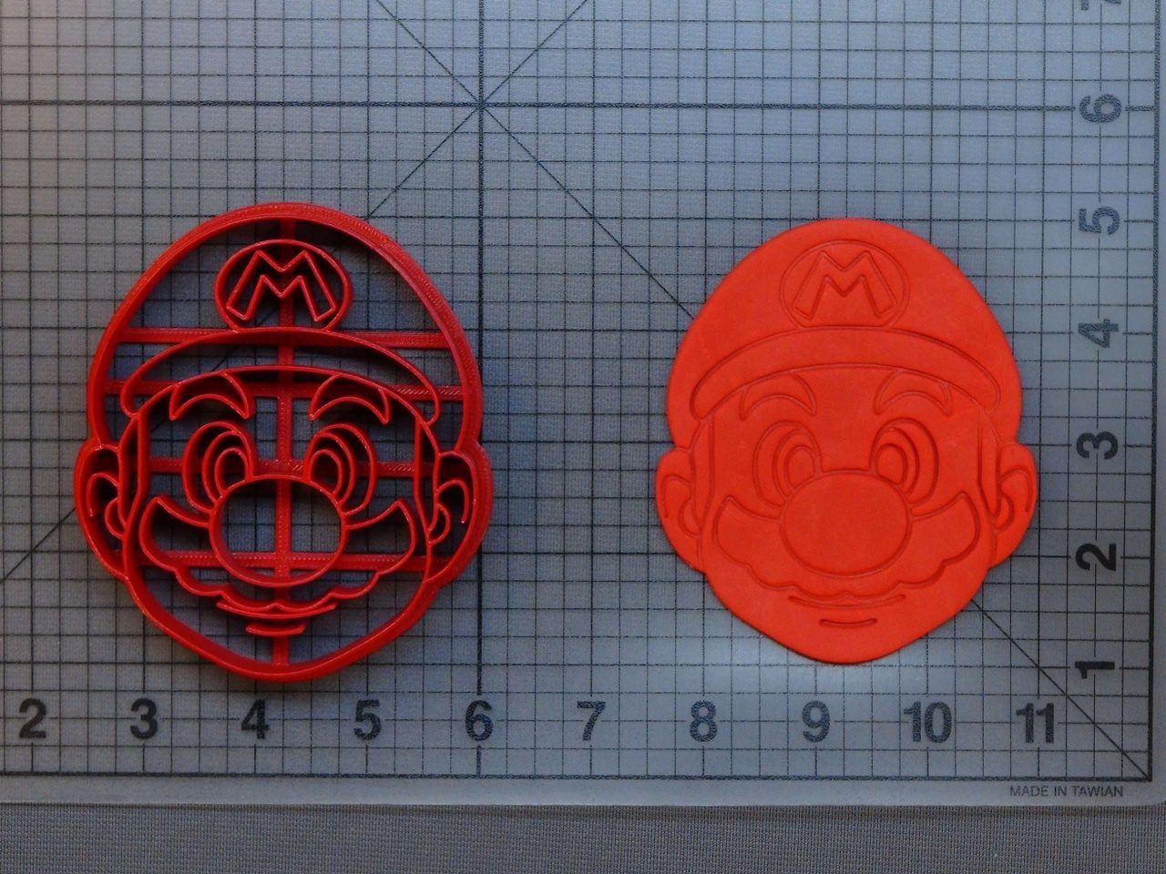 Super Mario - Mario 266-A946 Cookie Cutter