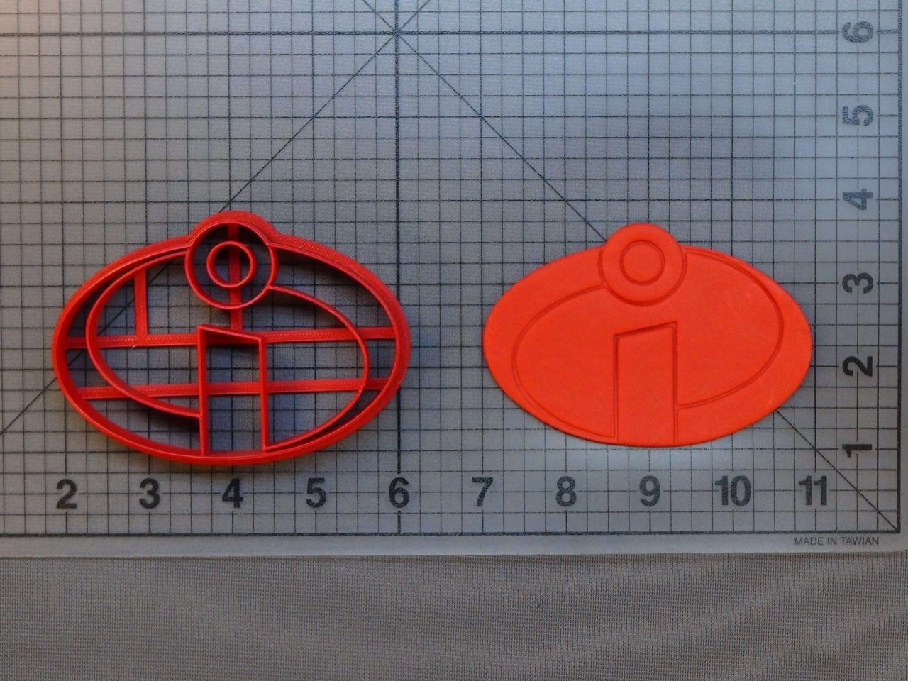 The Incredibles Logo 266-A943 Cookie Cutter