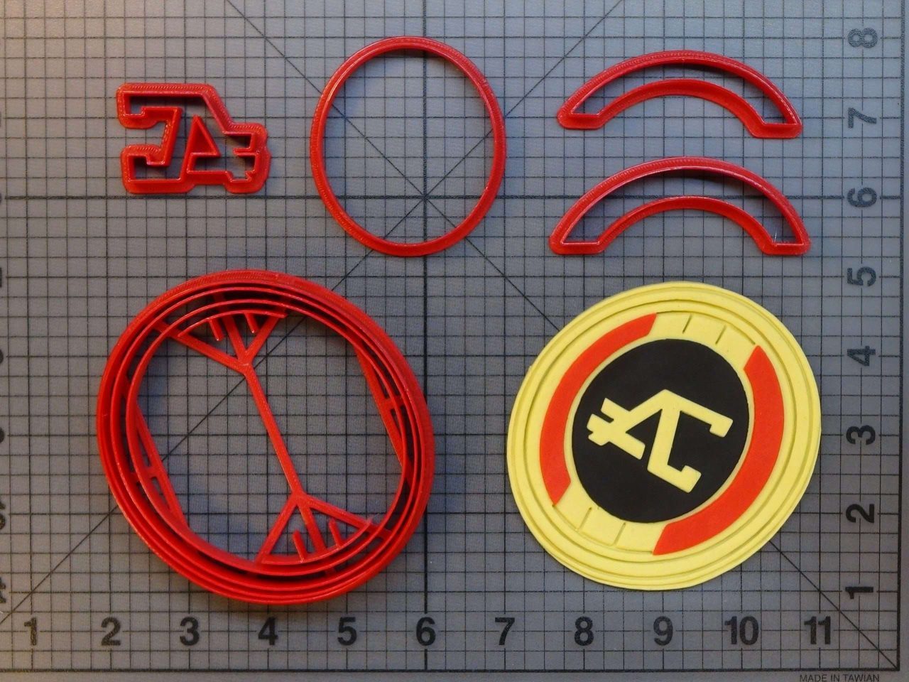 Apex Legends - Apex Coin 266-B045 Cookie Cutter Set