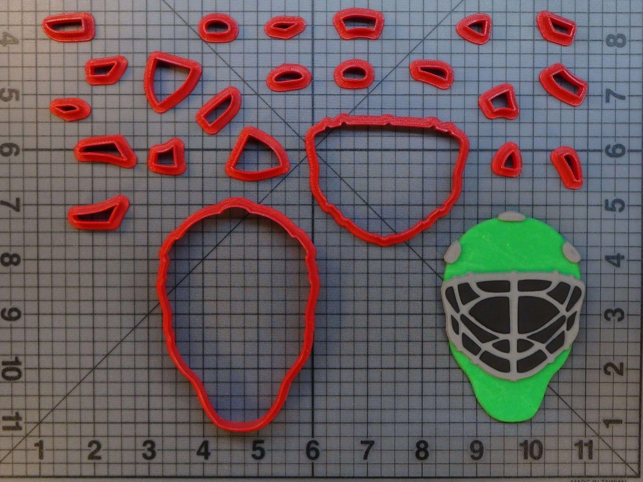 Hockey Goalie Helmet 266-A977 Cookie Cutter Set