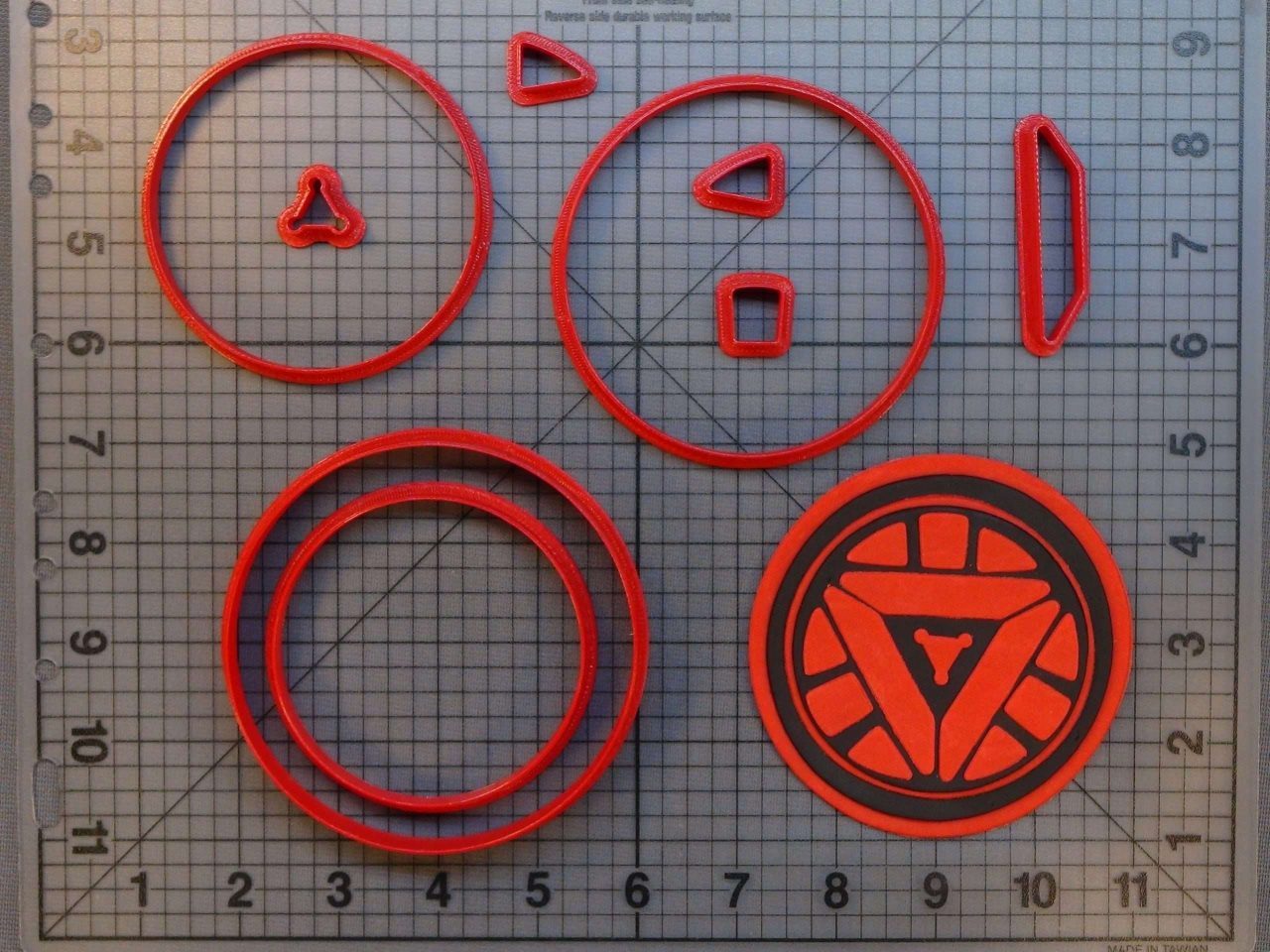 Iron Man - Arc Reactor 266-B085 Cookie Cutter Set