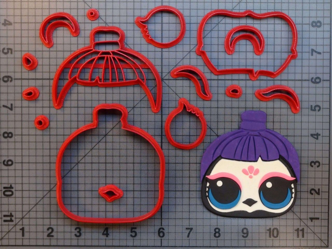 LOL Surprise Dolls - Cuervo Bonito 266-B168 Cookie Cutter Set