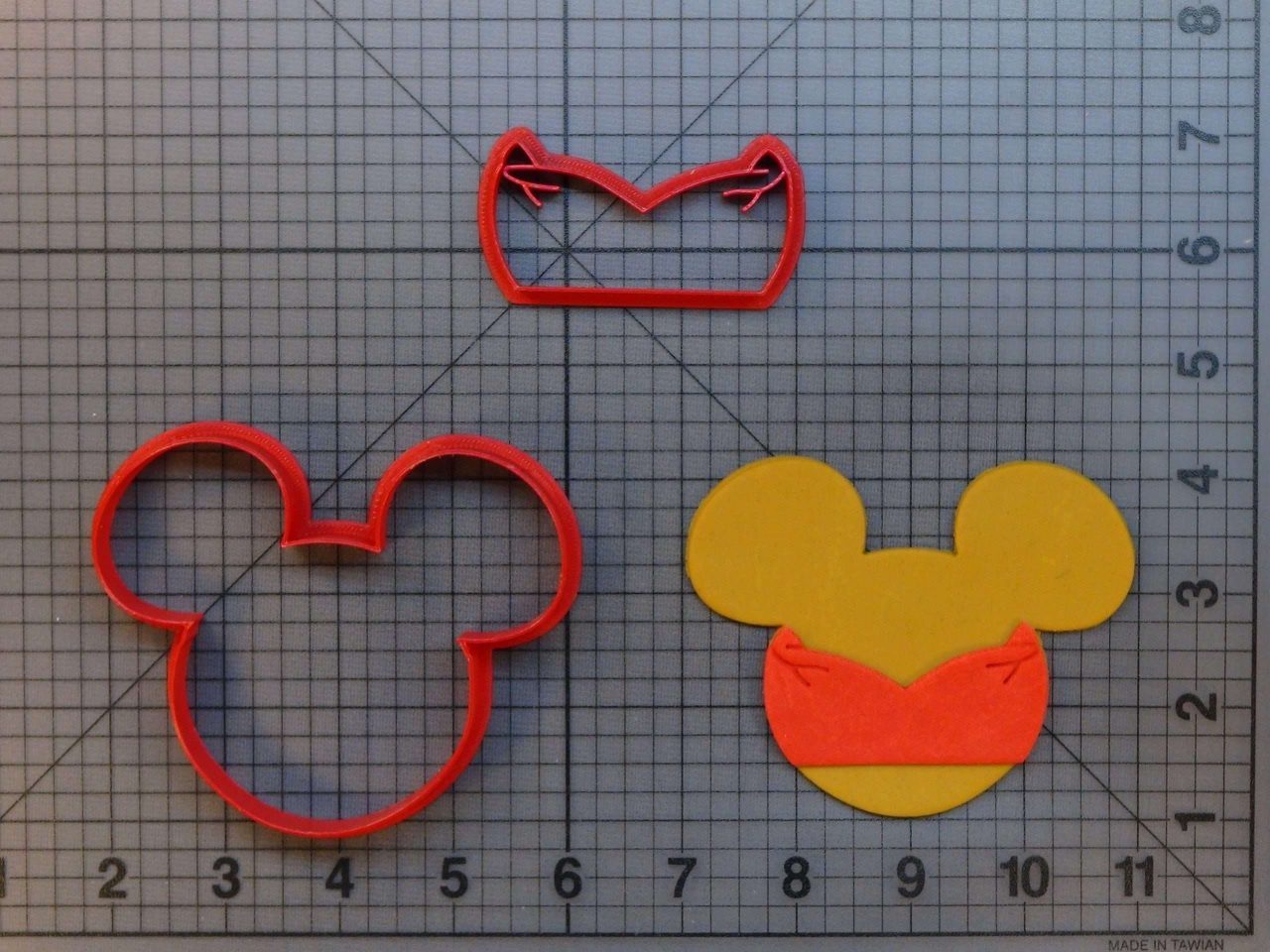 Mickey Mouse - Pooh 266-B094 Cookie Cutter Set