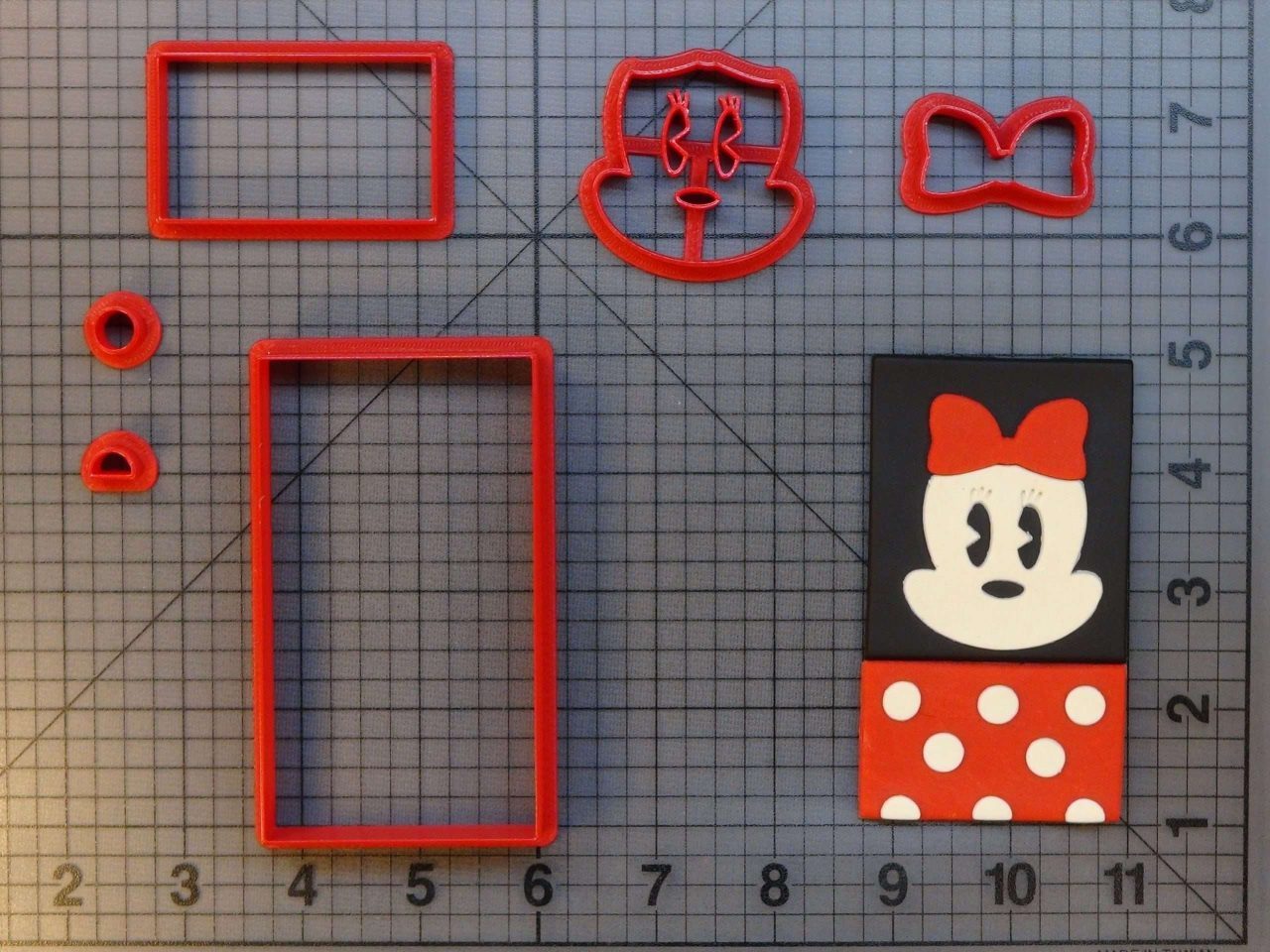Minnie Mouse Bar 266-B118 Cookie Cutter Set