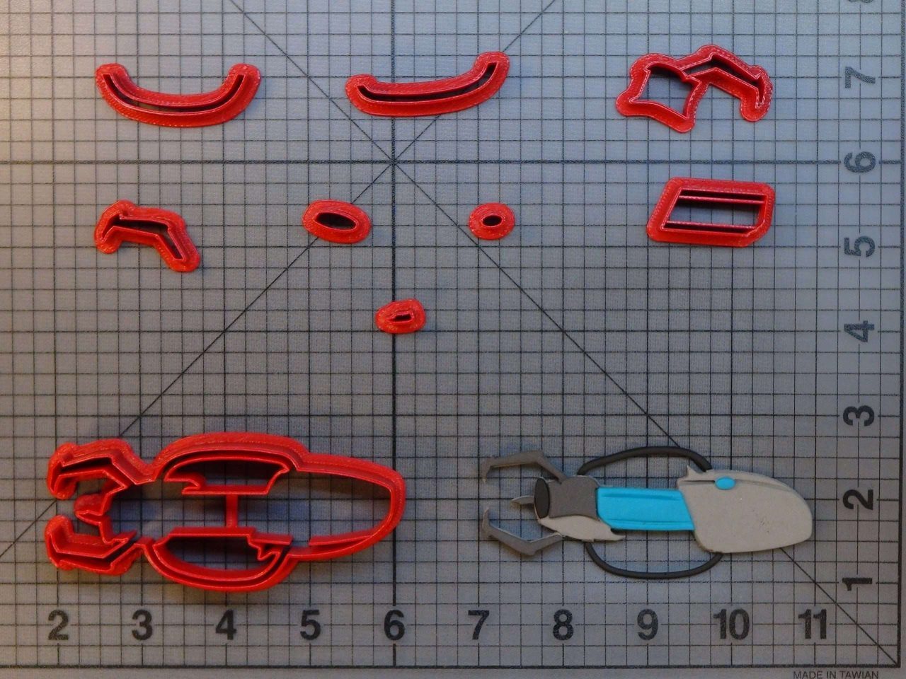 Portal - Portal Gun 266-A973 Cookie Cutter Set